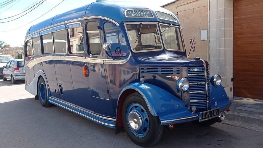 Karozza tal-linja Vintage