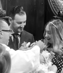 Lyndsay Pace u l-familja