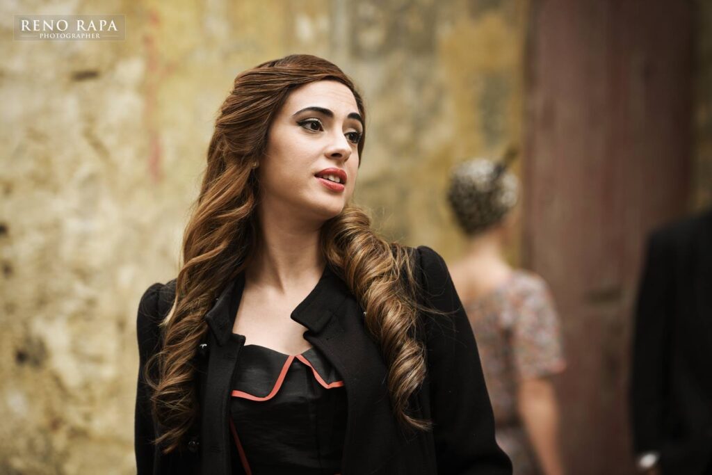 Strada Stretta_Deandra